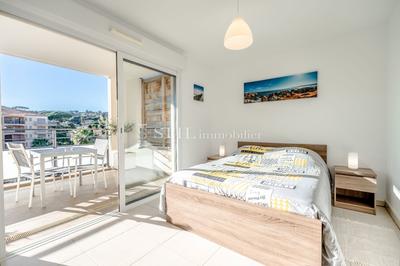 Appartement - 141 m² - 4 pièces