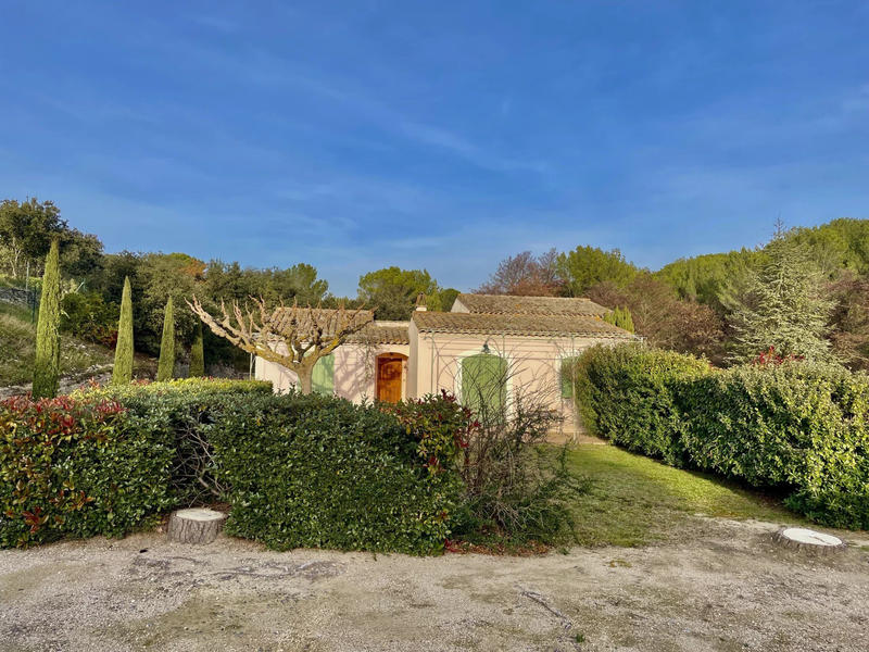 Maison - 230 m² - 8 pièces