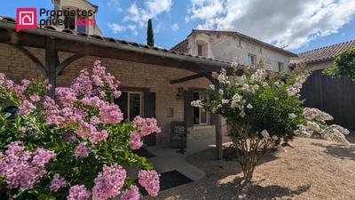 Propriété - 280 m² - 8 pièces