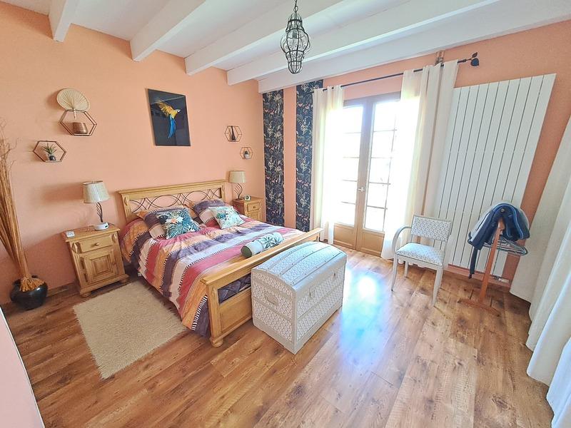 Maison - 196 m² - 7 pièces