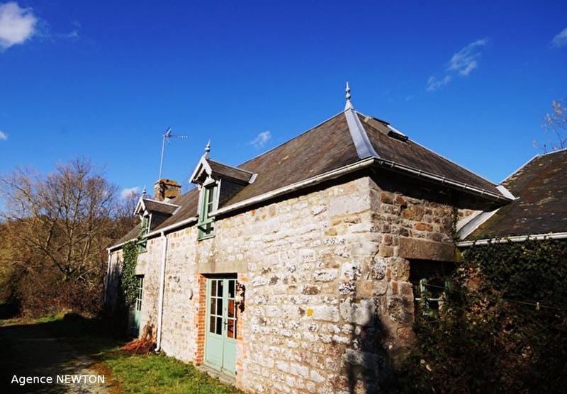 Maison - 336 m² - 15 pièces