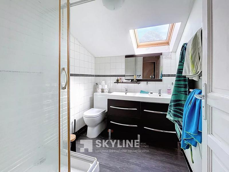 Maison - 147 m² - 7 pièces