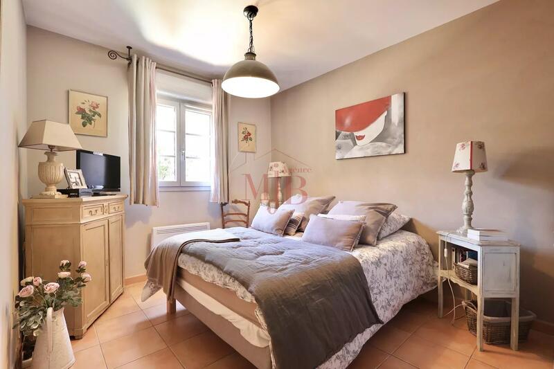 Appartement - 85 m² - 4 pièces