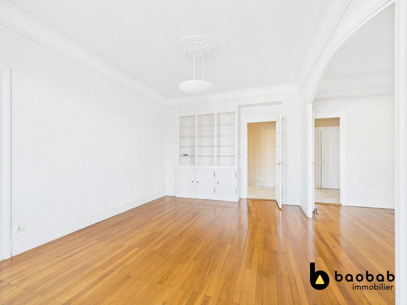 Appartement - 122 m² - 5 pièces