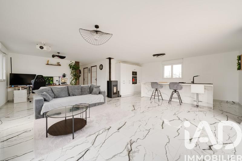 Maison - 85 m² - 3 pièces