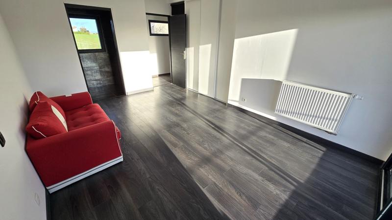 Maison contemporaine - 243 m² - 6 pièces