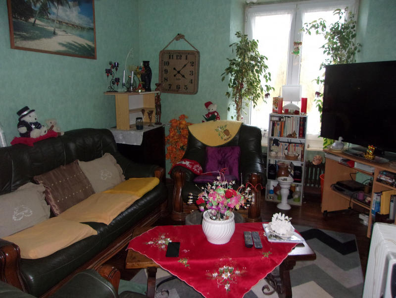 Maison - 98 m² - 5 pièces