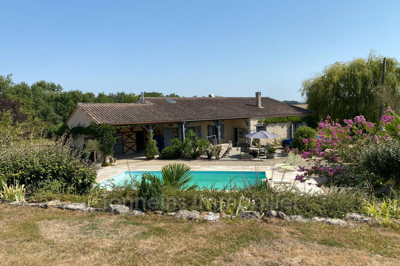 Ferme - 225 m² - 6 pièces