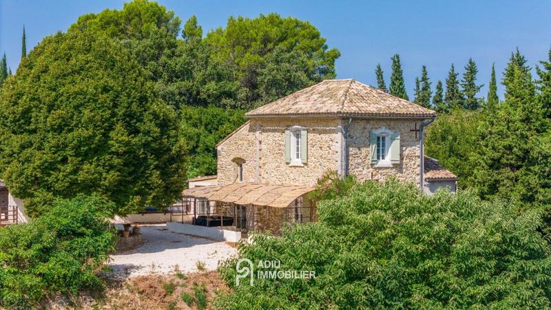 Mas - 157 m² - 7 pièces