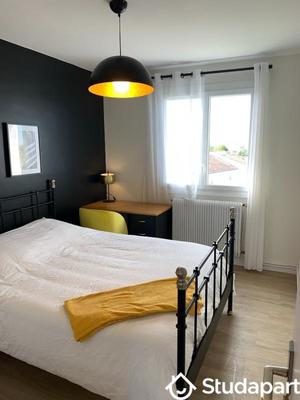Chambre - 11 m² - 1 pièce