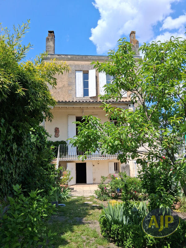 Maison de ville - 177 m² - 8 pièces