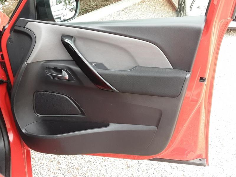 Citroën Grand C4 SpaceTourer BlueHDi 130 SetS Eat8 Business +