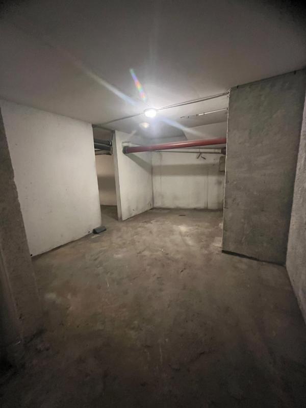 Local commercial - 135 m² - 4 pièces