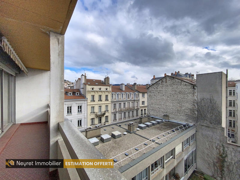 Appartement - 93 m² - 4 pièces