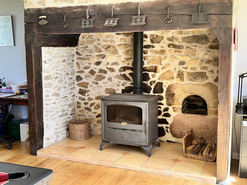 Corps de ferme - 300 m² - 9 pièces