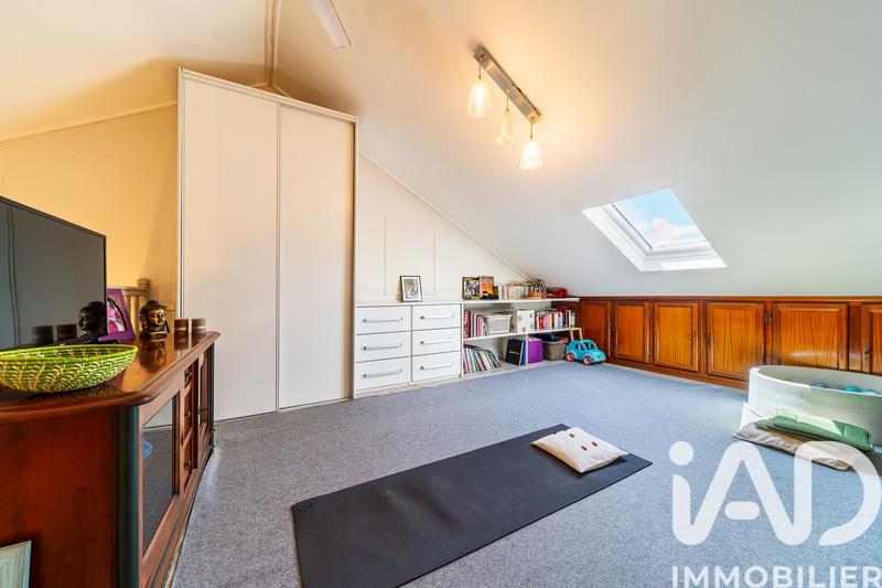 Maison - 235 m² - 7 pièces