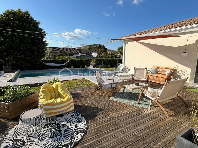 Maison traditionnelle - 110 m² - 4 pièces