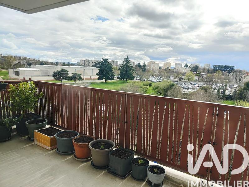 Appartement - 81 m² - 4 pièces