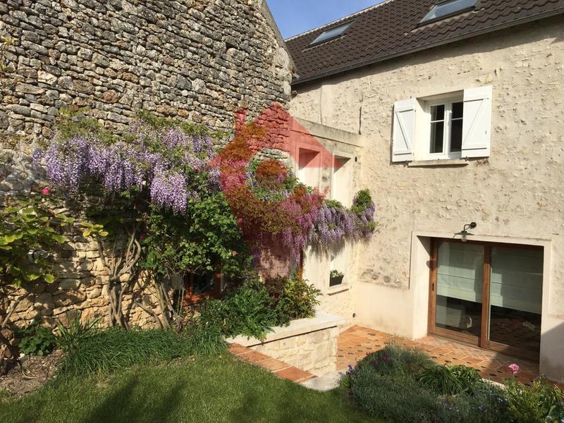Maison de village - 200 m² - 7 pièces