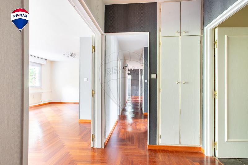 Appartement - 122 m² - 5 pièces