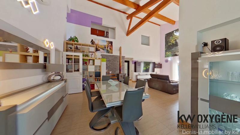 Villa - 172 m² - 6 pièces