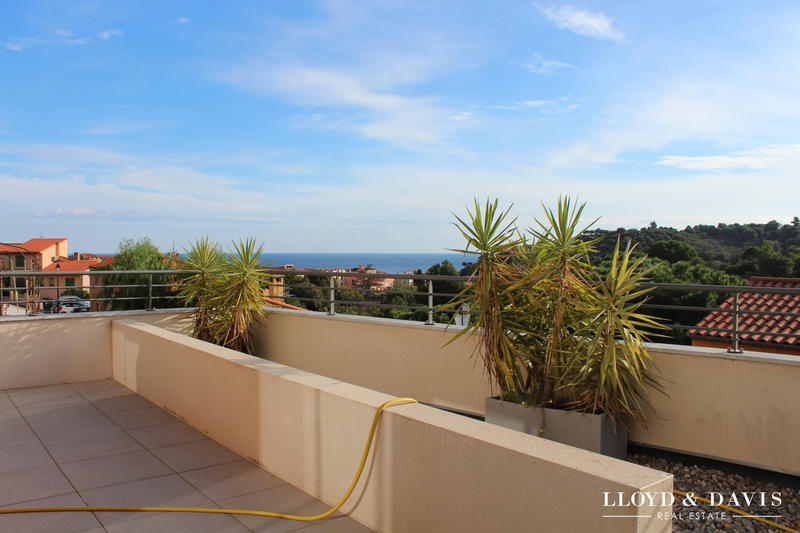 Appartement - 85 m² - 3 pièces