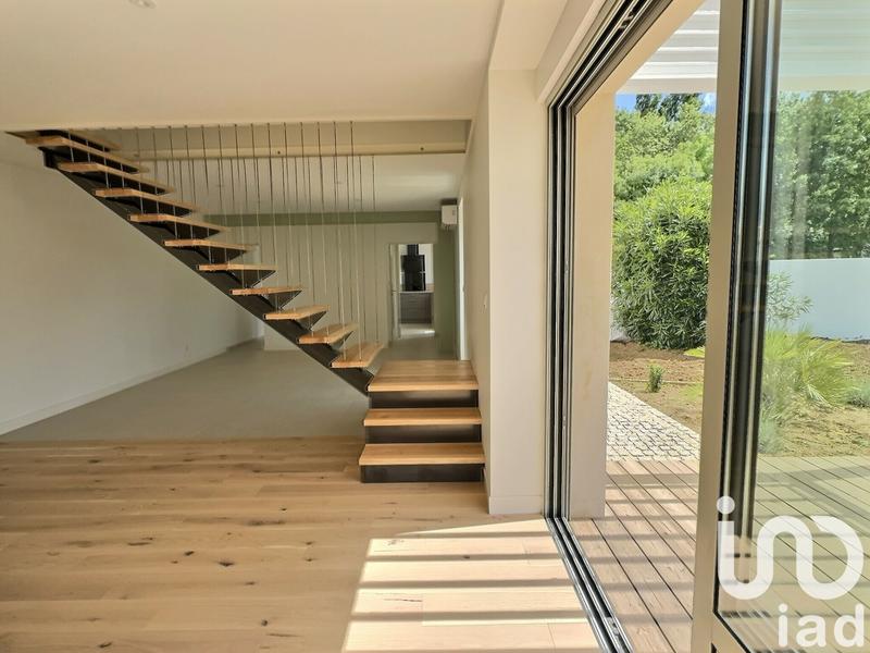 Maison - 165 m² - 6 pièces