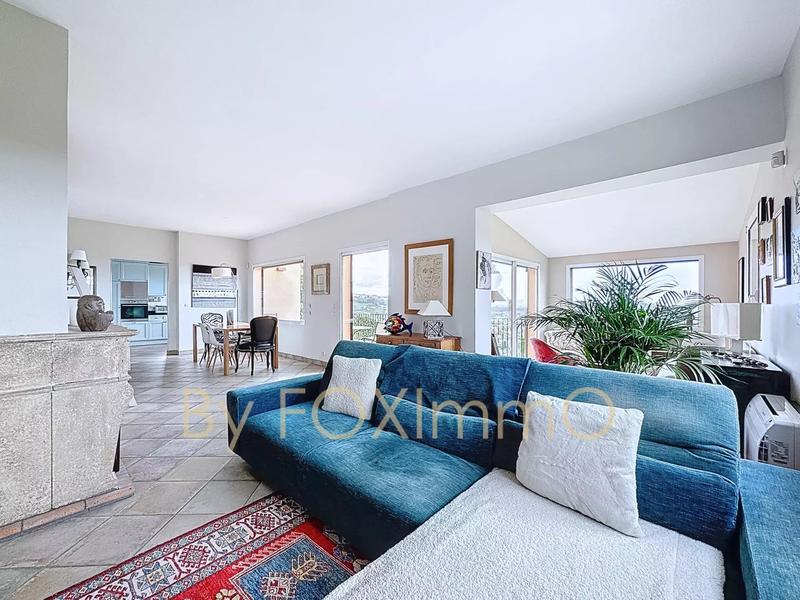 Villa - 172 m² - 5 pièces