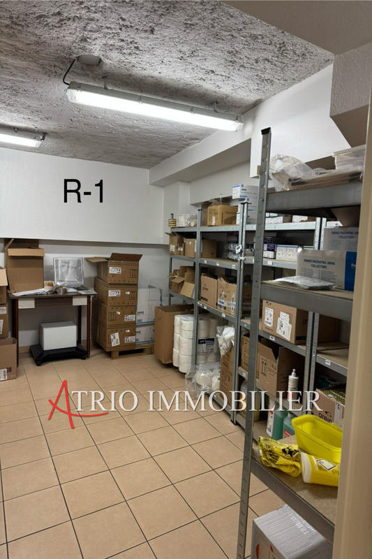 Local commercial - 152 m²