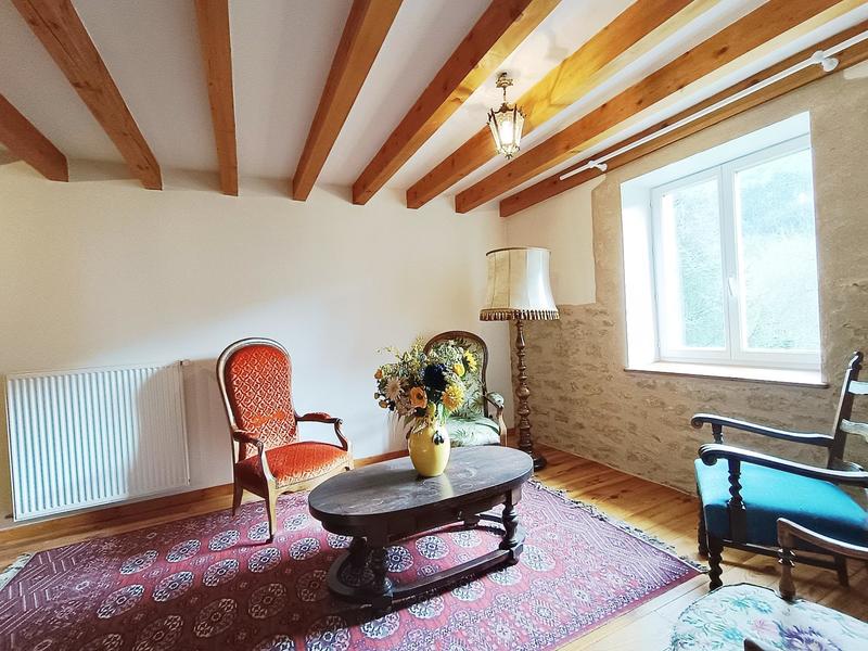 Maison - 250 m² - 8 pièces