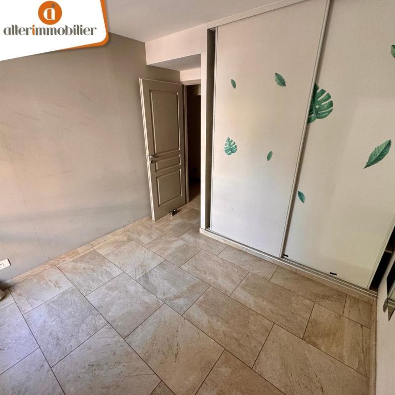 Appartement - 100 m² - 4 pièces