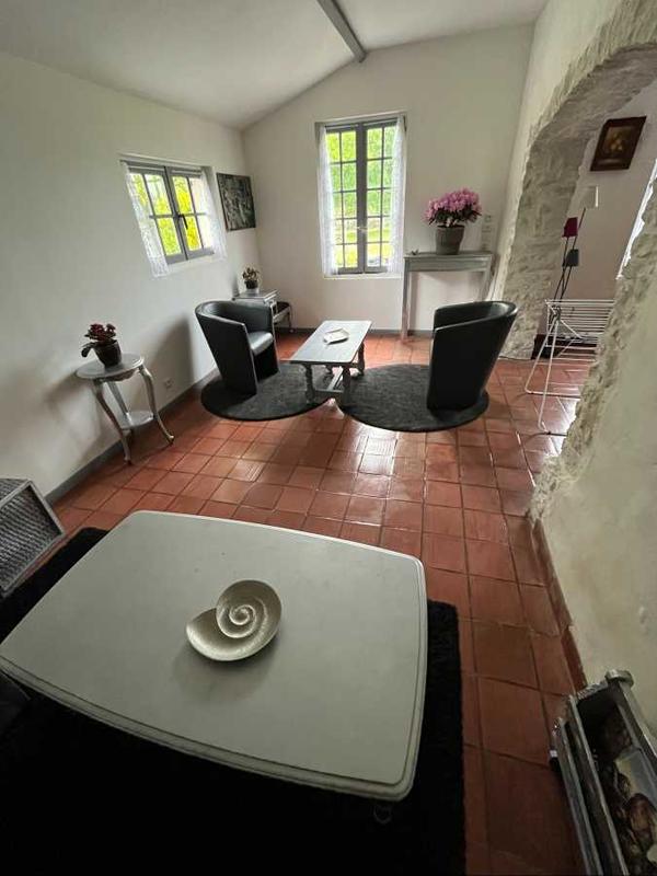 Maison - 345 m² - 10 pièces