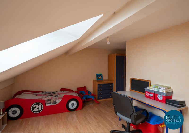 Maison - 137 m² - 6 pièces