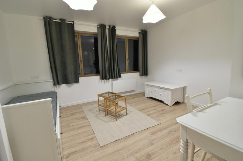 Studio - 25 m² - 1 pièce