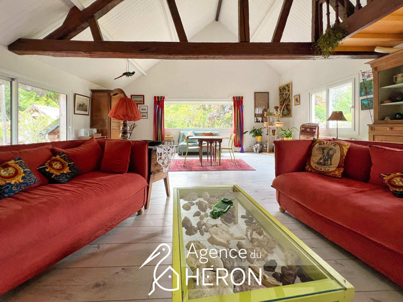 Maison - 304 m² - 10 pièces