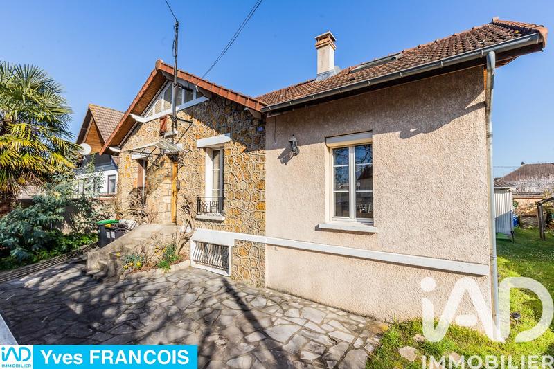 Maison - 98 m² - 5 pièces