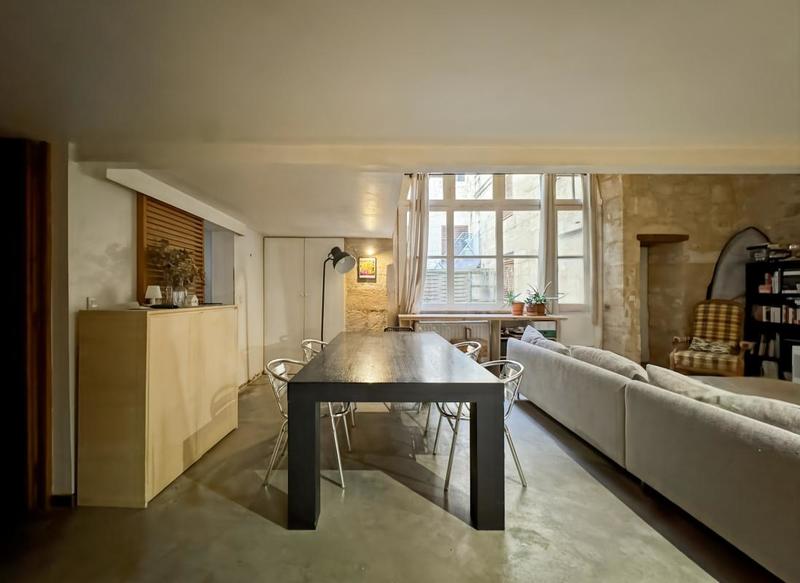 Appartement - 85 m² - 3 pièces