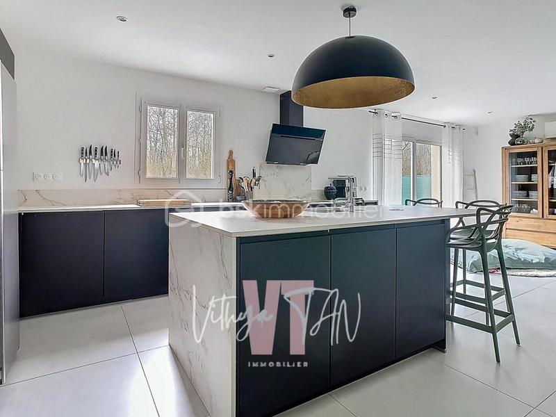 Maison - 160 m² - 7 pièces