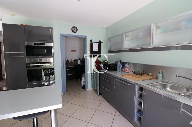 Maison - 103 m² - 4 pièces