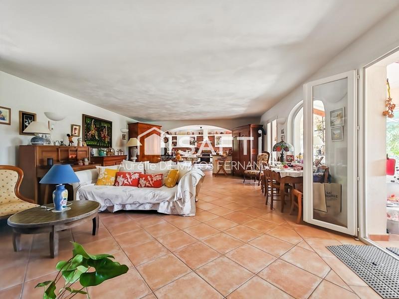 Maison - 163 m² - 5 pièces