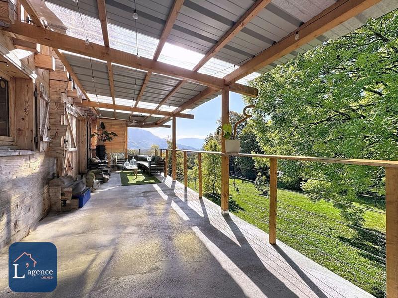 Châlet - 160 m² - 5 pièces