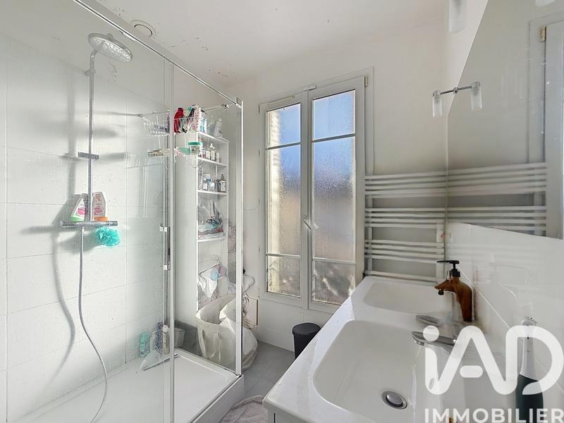 Maison - 99 m² - 5 pièces