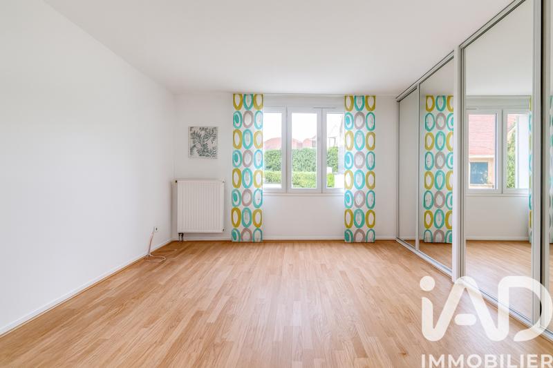 Maison - 182 m² - 8 pièces