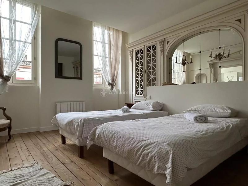 Appartement - 88 m² - 2 pièces