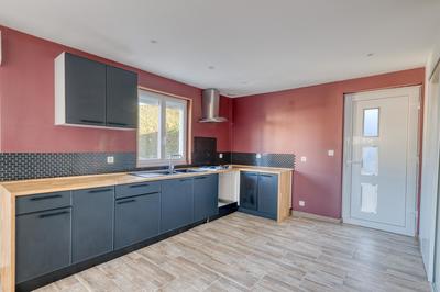 Maison traditionnelle - 100 m² - 5 pièces