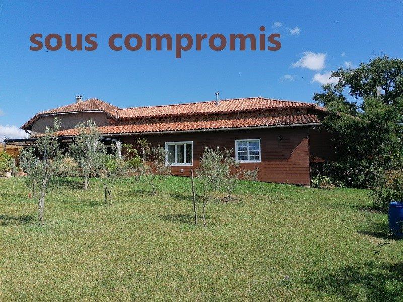 Maison - 189 m² - 7 pièces