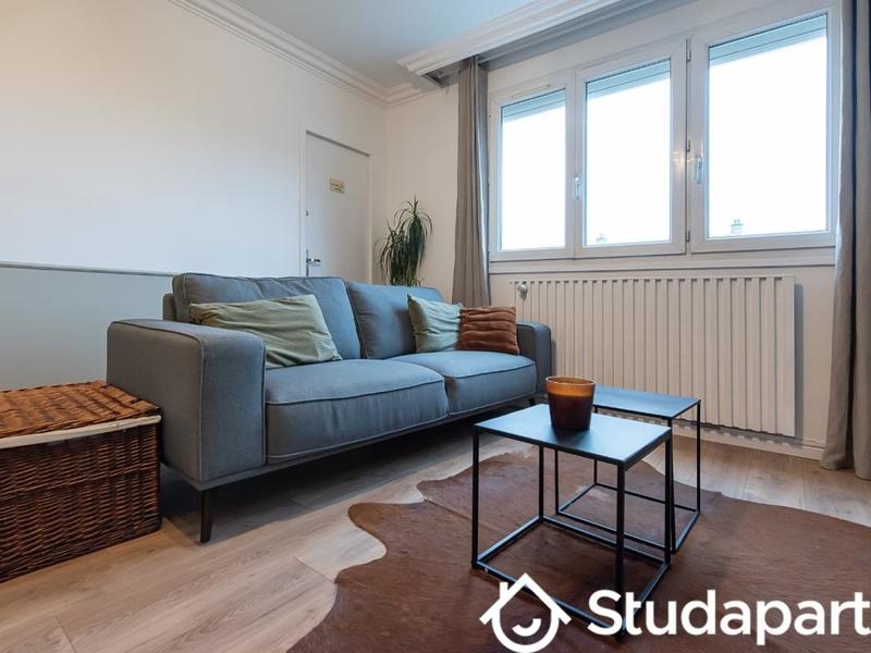 Chambre - 10 m² - 1 pièce