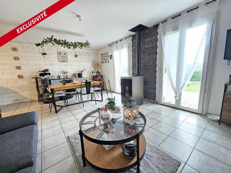 Maison - 90 m² - 5 pièces