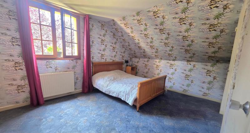 Maison - 203 m² - 6 pièces