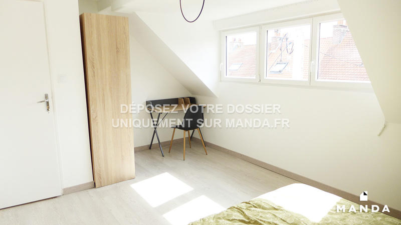 Chambre - 10 m² - 6 pièces